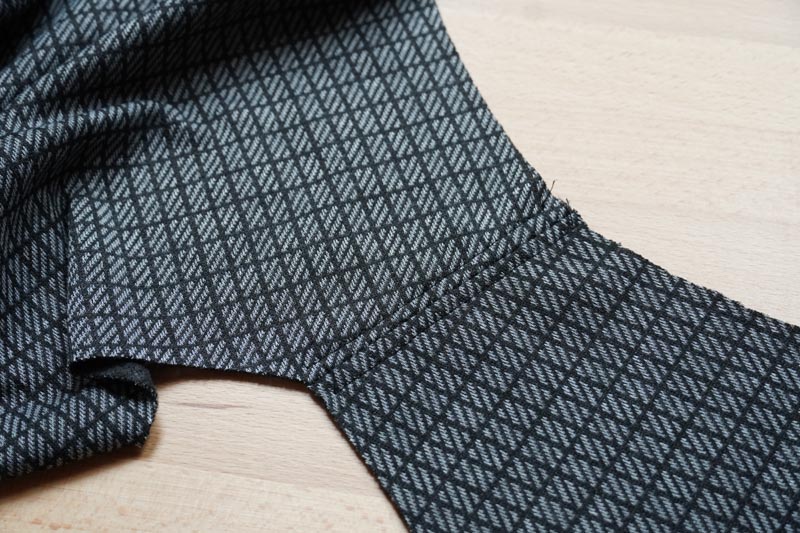 Jak ušít cardigan (návod a střih)