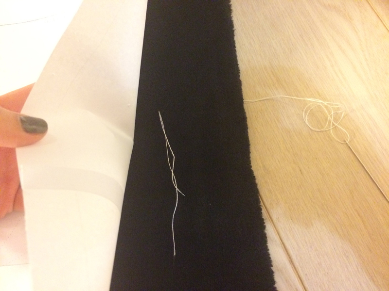 Jak ušít dámskou mikinu s kapucí (návod a střih)