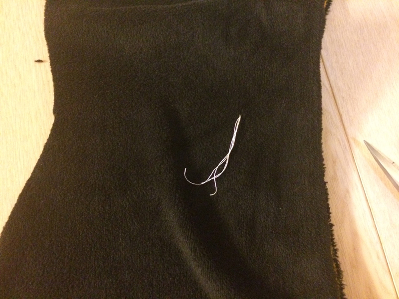 Jak ušít dámskou mikinu s kapucí (návod a střih)