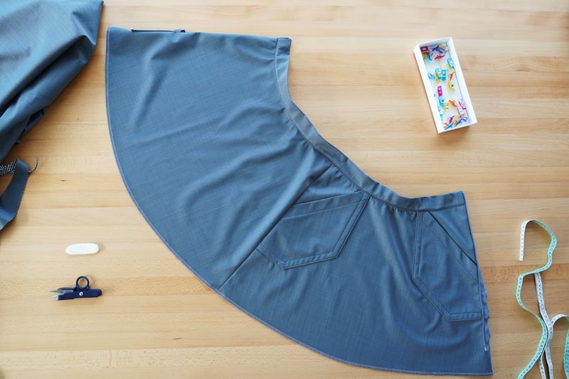 Návod jak ušít dámskou zimní sukni - vypracování pásku sukně