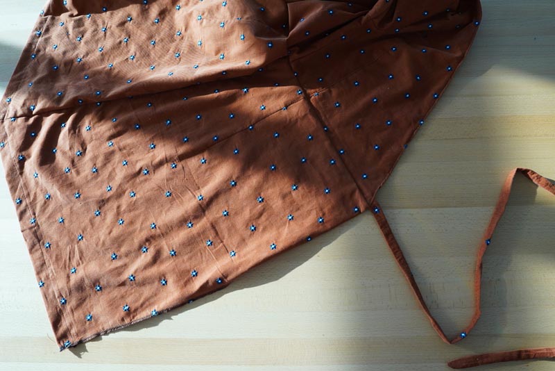 Jak ušít dámské zavinovací šaty - boční kompletace sukně a živůtku