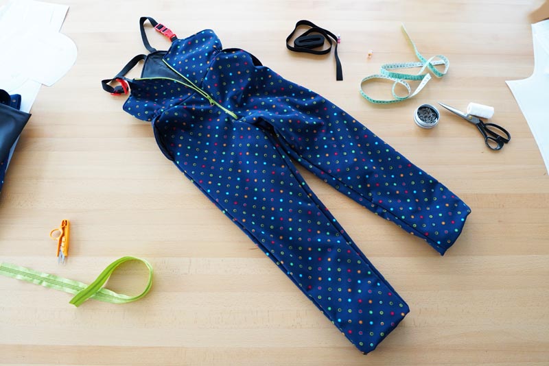 Střih a návod jak ušít dětské oteplováky (lyžařské kalhoty)