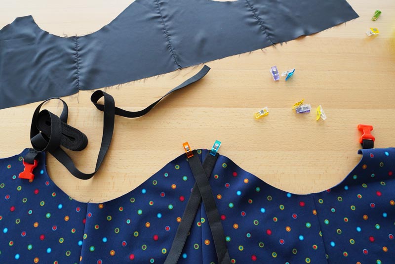 Střih a návod jak ušít dětské oteplováky - šle