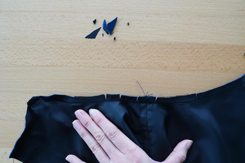 Střih a návod jak ušít dětské oteplováky - vrchní díly, kompletace vrchových a podšívkových dílů