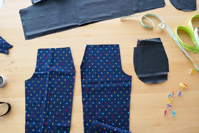 Střih a návod jak ušít dětské oteplováky - kapsy