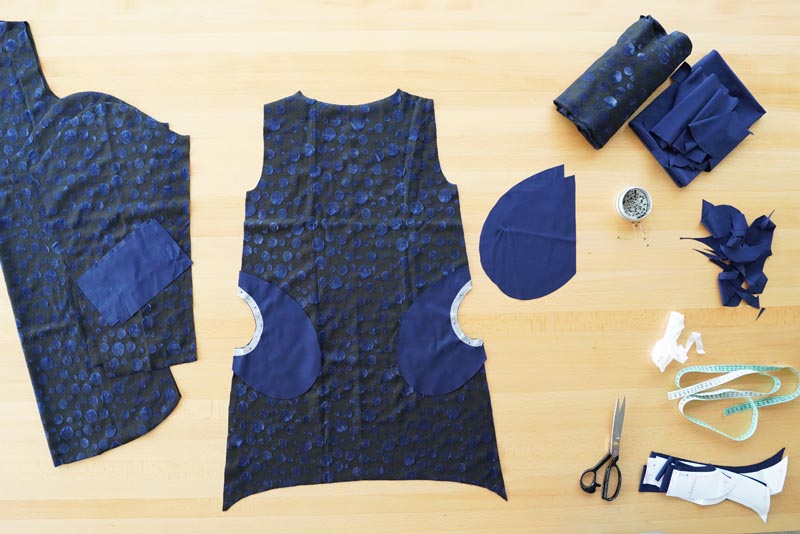 Návod a střih na jednoduché volnější podzimní / zimní šaty - šití kapsy