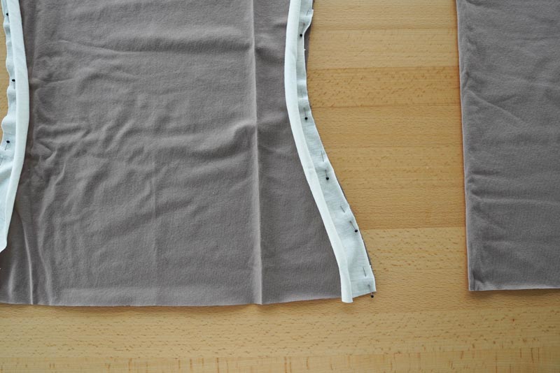 Střih a návod jak ušít jednoduché dámské tílko s úzkými ramínky, boční dílky