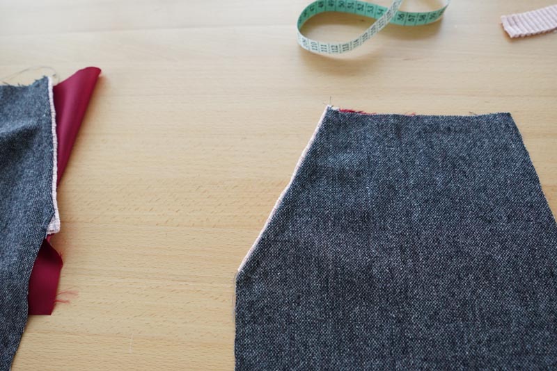 Jak ušít klínovou kapsu s ozdobnou paspulkou nebo kontrastním lemem - štepování