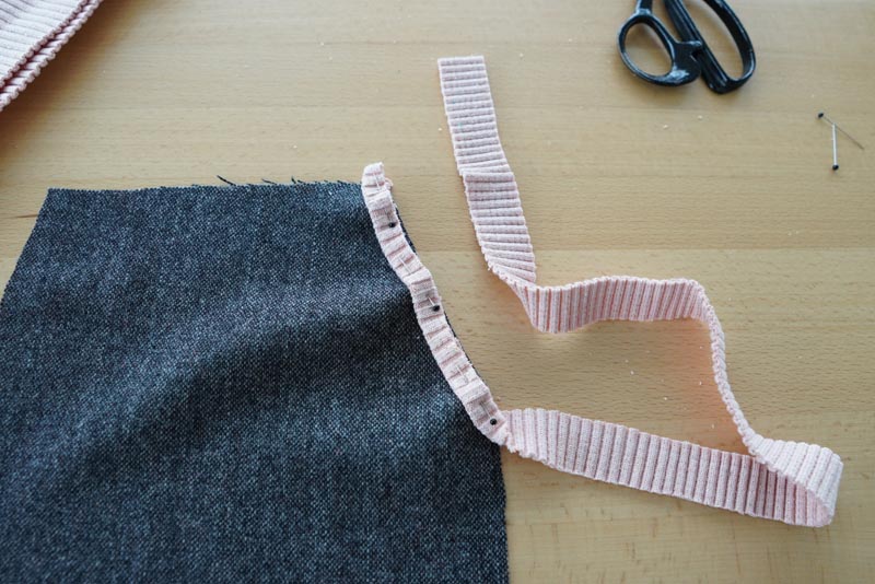 Jak ušít klínovou kapsu s ozdobnou paspulkou nebo kontrastním lemem