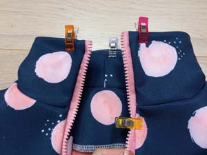 Jak ušít dětský kabátek HELLO DOLLY