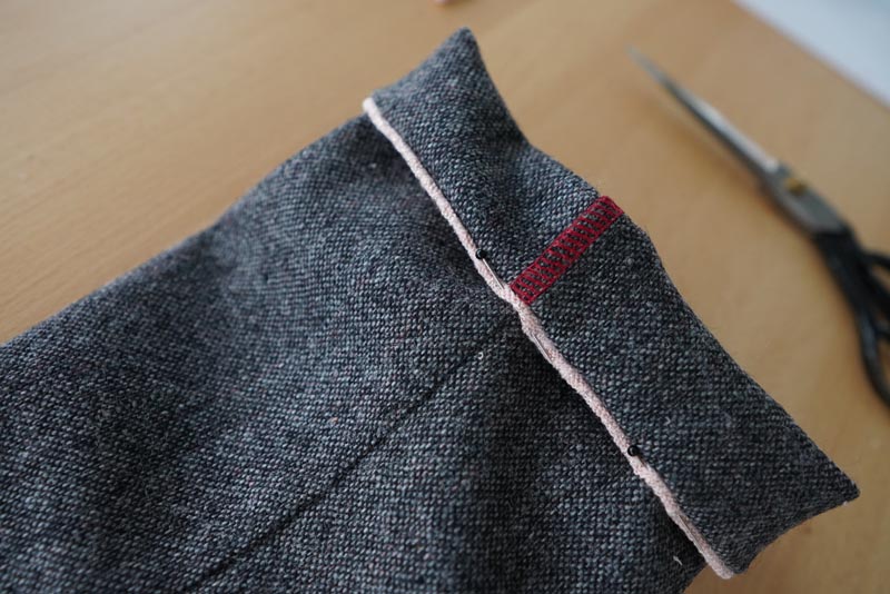 Jak ušít ozdobnou manžetu kalhot s paspulkou