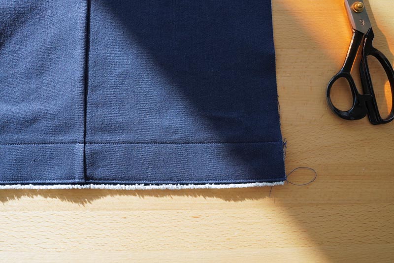 Jak ušít ozdobný lem kapsy nebo nohavic kalhot