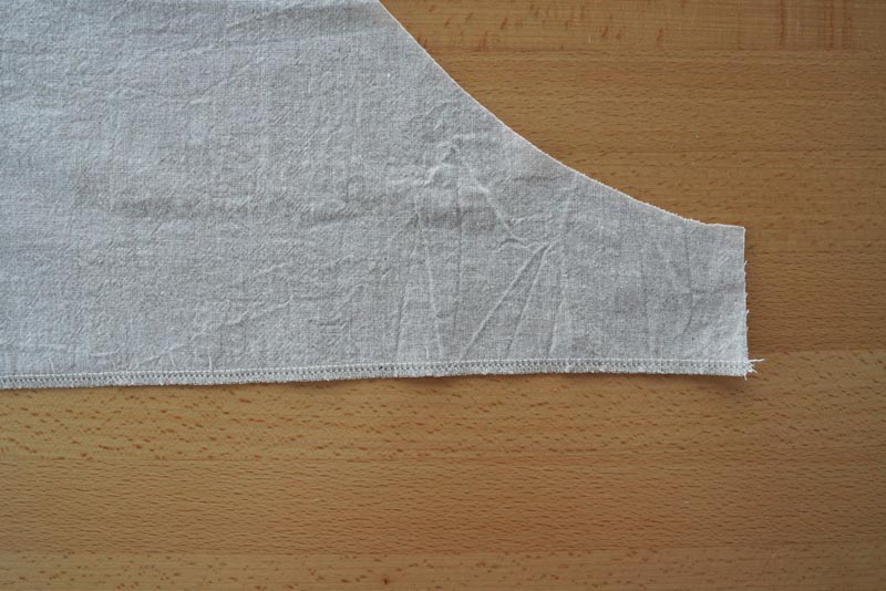 Dámská zástěra - střih zdarma + návod na šití krok za krokem: Podsádka