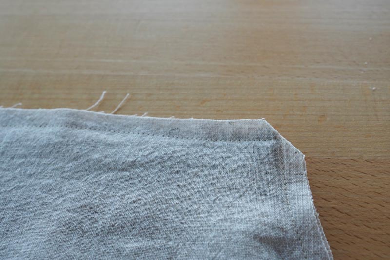 Dámská zástěra - střih zdarma + návod na šití krok za krokem: Podsádka