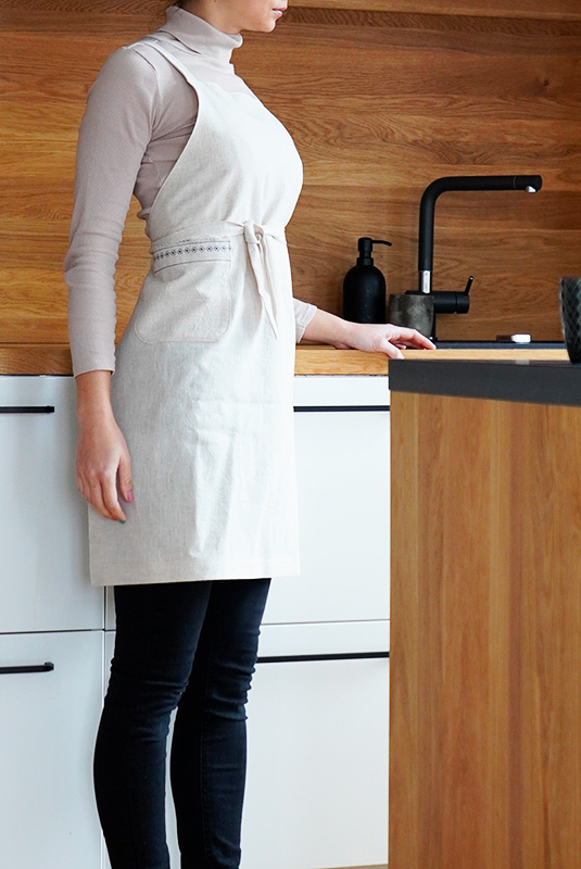 Střih a návod zdarma - dámská zástěra