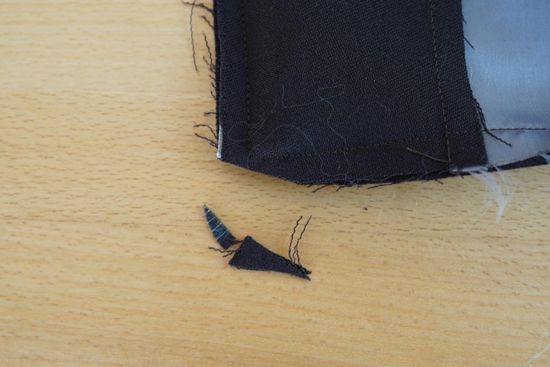 Jak ušít dámské sako s podšívkou - kompletace vrchových a podšívkových dílů