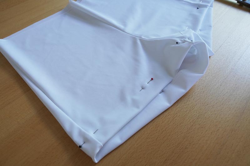 Střih na dámskou šortkovou sukni (sukni s všitými kraťasy) - spodní lem šortek