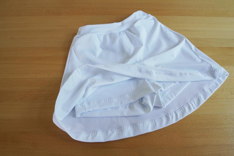 Střih na dámskou šortkovou sukni (sukni s všitými kraťasy)