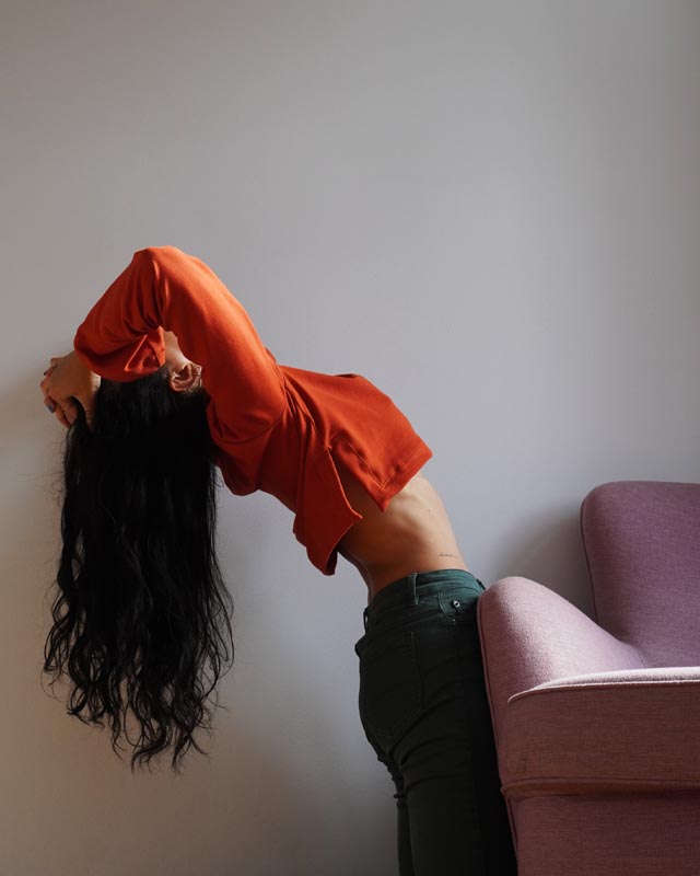 Střih na dětskou a dámskou crop mikinu - návod jak ušít mikinu