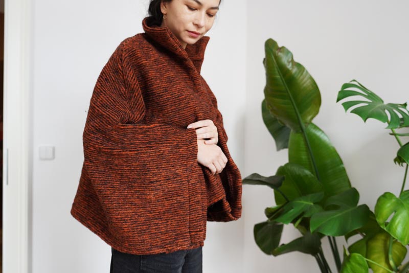 Střih a návod jak ušít dámské teplé pončo