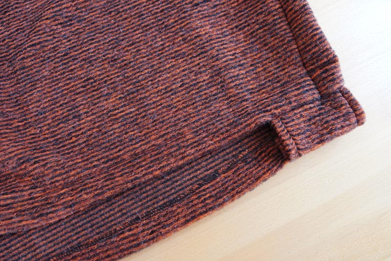 Střih a návod na dámské teplé pončo s límcem