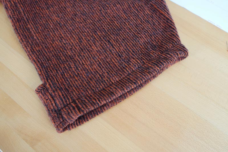 Střih a návod na dámské teplé pončo s límcem