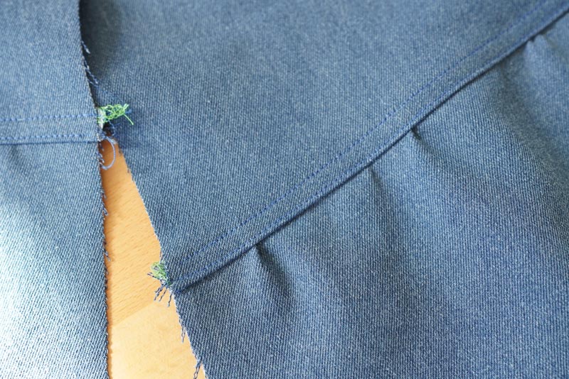 Dětský a dámský střih na kalhot + podrobný návod na šití balónových kalhot zdarma - sedlo v předním a zadním dílu