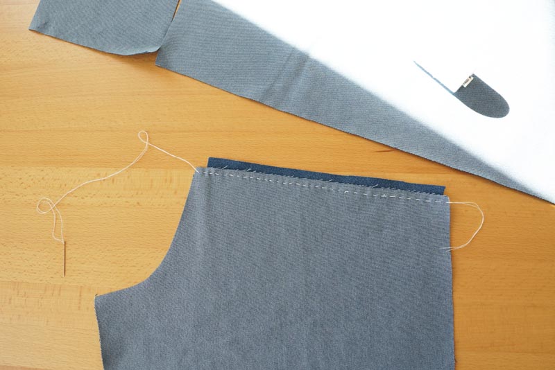 Dětský a dámský střih na kalhot + podrobný návod na šití balónových kalhot zdarma - sedlo v předním a zadním dílu