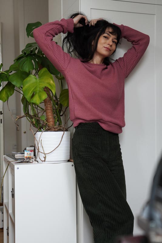 Moderní střih a jednoduchý návod jak ušít dámský svetr