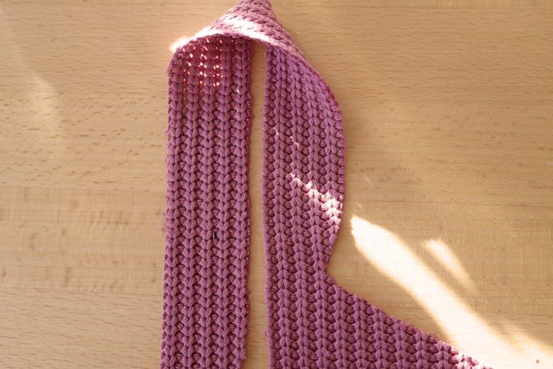 Jak šít z klasické svetroviny s většími oky, která vypadá jako ručně pletená