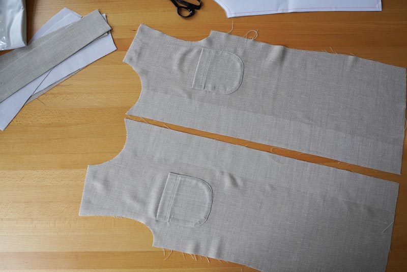 Jak ušít jednoduchou dámskou vrchní košili, podrobný návod na šití krok za krokem zdarma + střih v dámských velikostech 32-60. Šití kapes