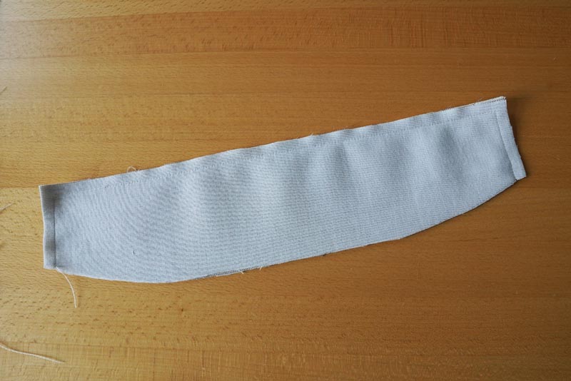 Jak ušít jednoduchou dámskou vrchní košili, podrobný návod na šití krok za krokem zdarma + střih v dámských velikostech 32-60. Límec