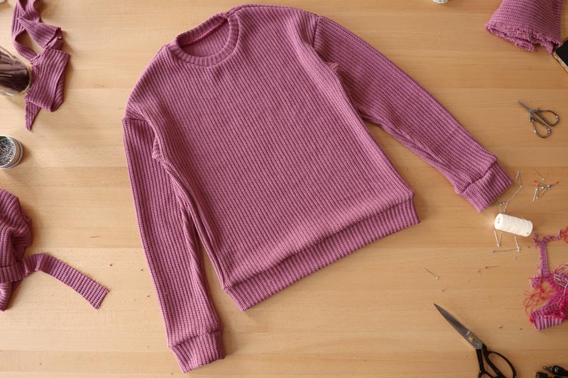 Jednoduchý návod a střih na dámský svetr. Šití vhodné i pro začátečníky.