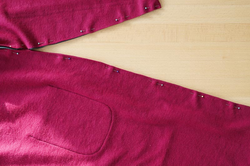 Jak ušít dámské šaty - rukávové a boční švy