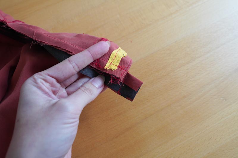 Jak ušít dámské volné kalhoty - pasový límec