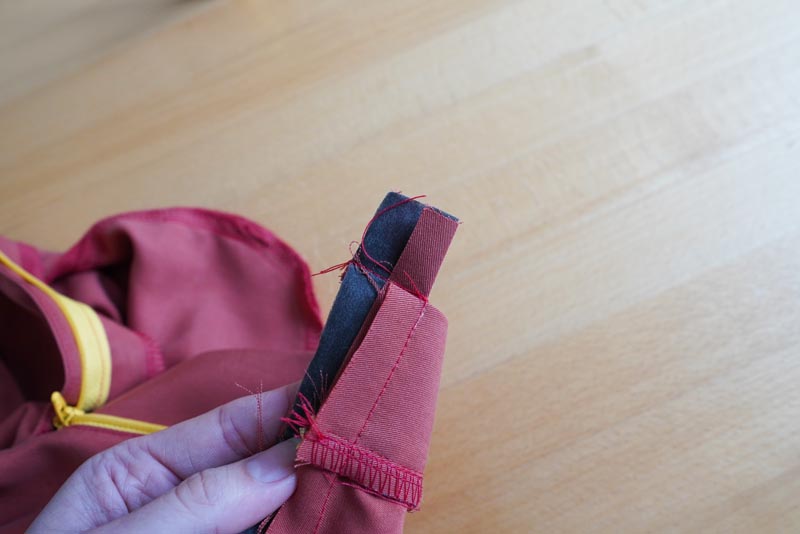 Jak ušít dámské volné kalhoty - pasový límec