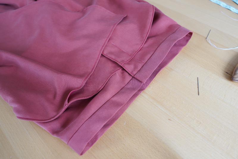 Jak ušít dámské volné kalhoty - pasový límec