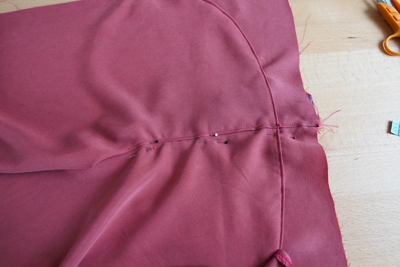 Jak ušít dámské volné kalhoty - rozparek na zip / poklopec