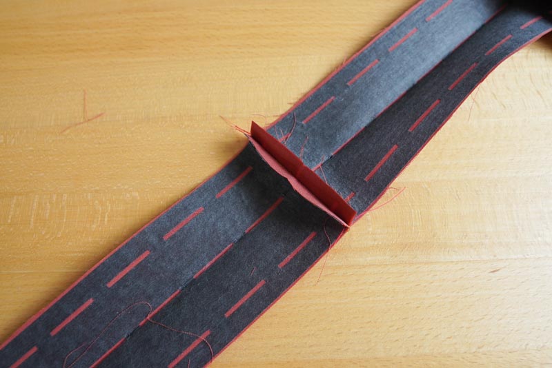 Jak ušít dámské volné kalhoty - pasový límec