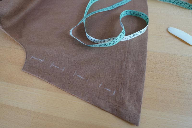 Střih na dámskou variabilní vestu - knoflíkové dírky