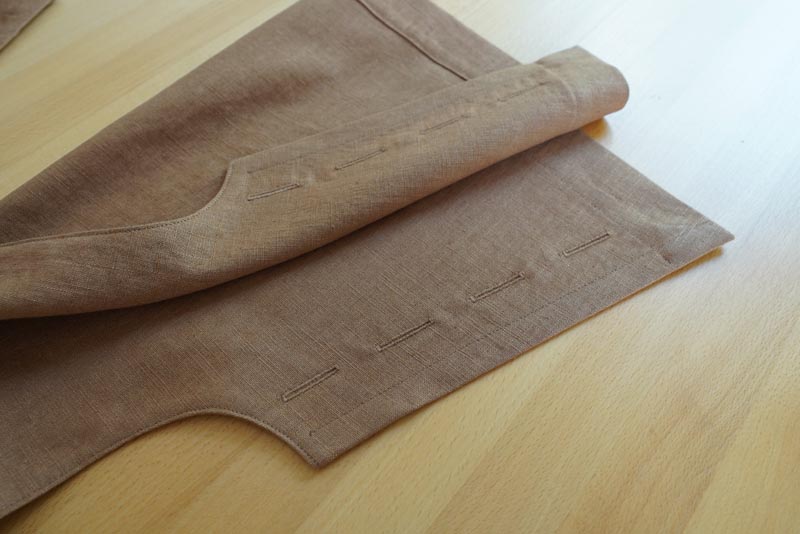 Střih na dámskou variabilní vestu - knoflíkové dírky