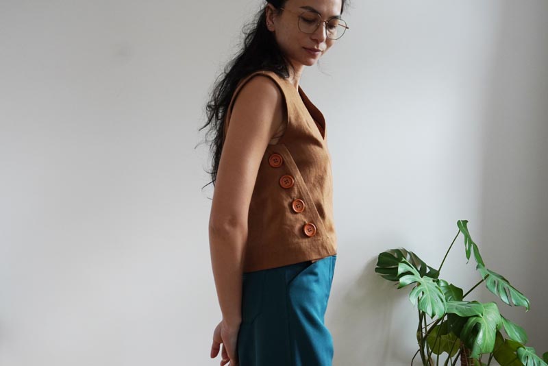 Střih a návod jak ušít dámskou variabilní vestu