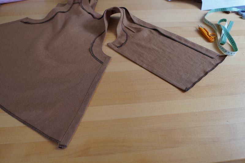 Střih na dámskou variabilní vestu - boční kraje