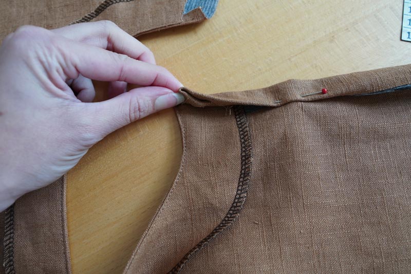 Střih na dámskou variabilní vestu - boční kraje