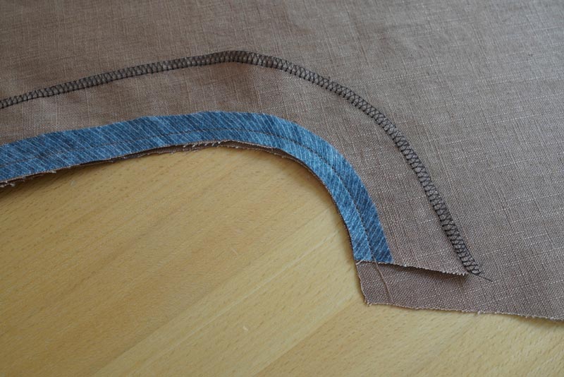 Střih na dámskou variabilní vestu - podsádky průramků