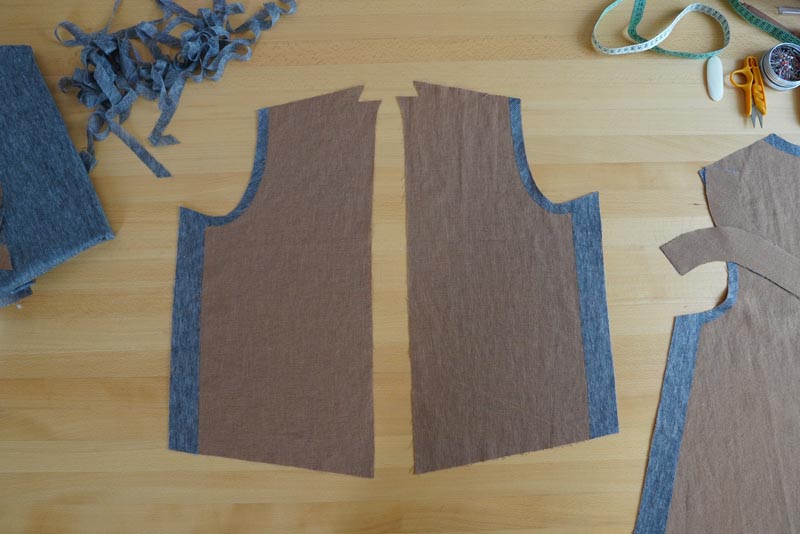 Střih na dámskou variabilní vestu - podžehlení