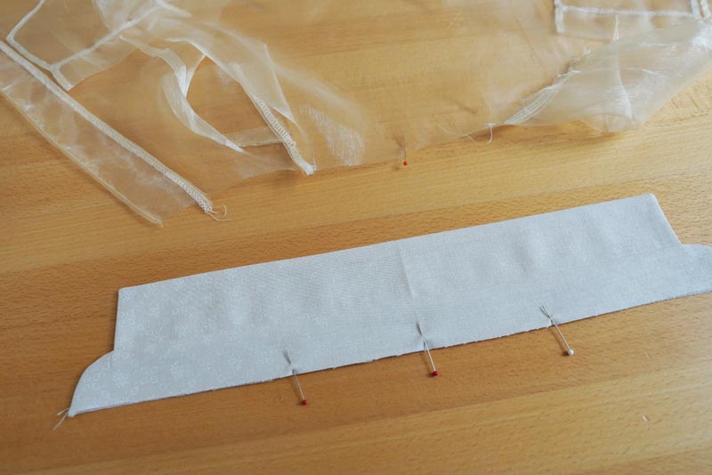 Střih na dámskou košili s klasickým límcem a krátkým rukávem + návod jak ušít košili - všití límce