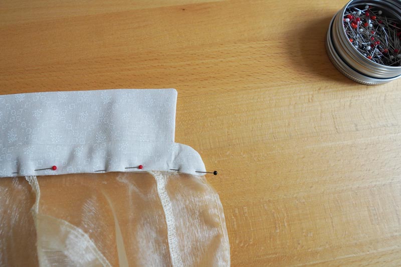 Střih na dámskou košili s klasickým límcem a krátkým rukávem + návod jak ušít košili - všití límce