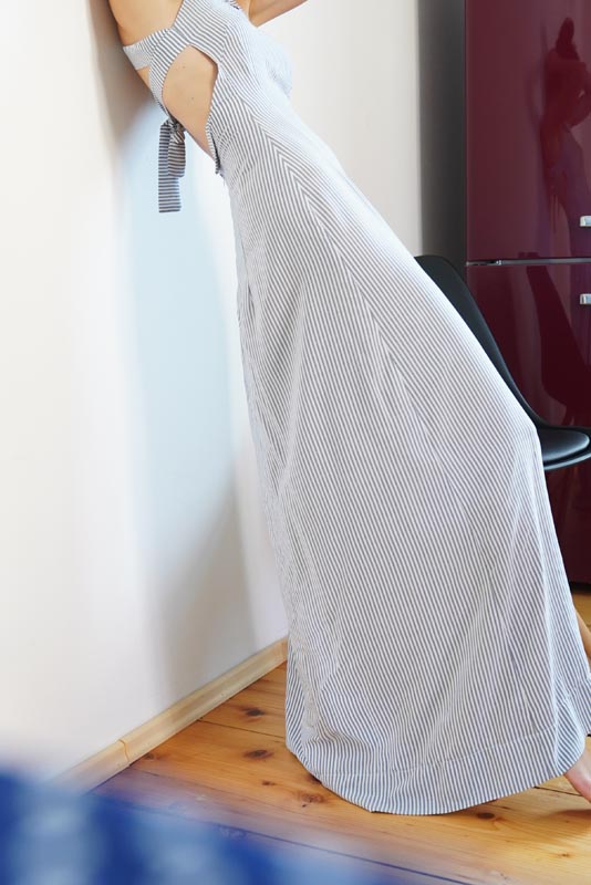 Střih a návod jak ušít dámské dlouhé šaty s rozparkem a širokými ramínky