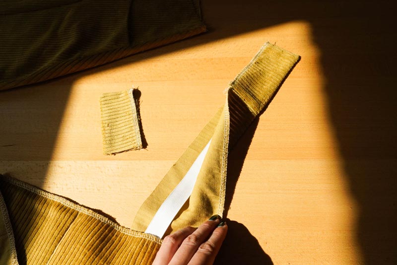 Jak se šije dámská manšestrová sukně (příprava pásku - pasového límce)